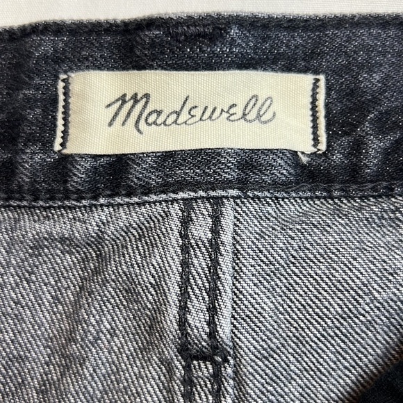 Madewell hi rise buttonFly  frayed denim shorts - Picture 3 of 9